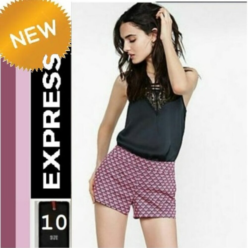 🆕🎁5/$25-Express size 10 pink and navy blue shorts NEW